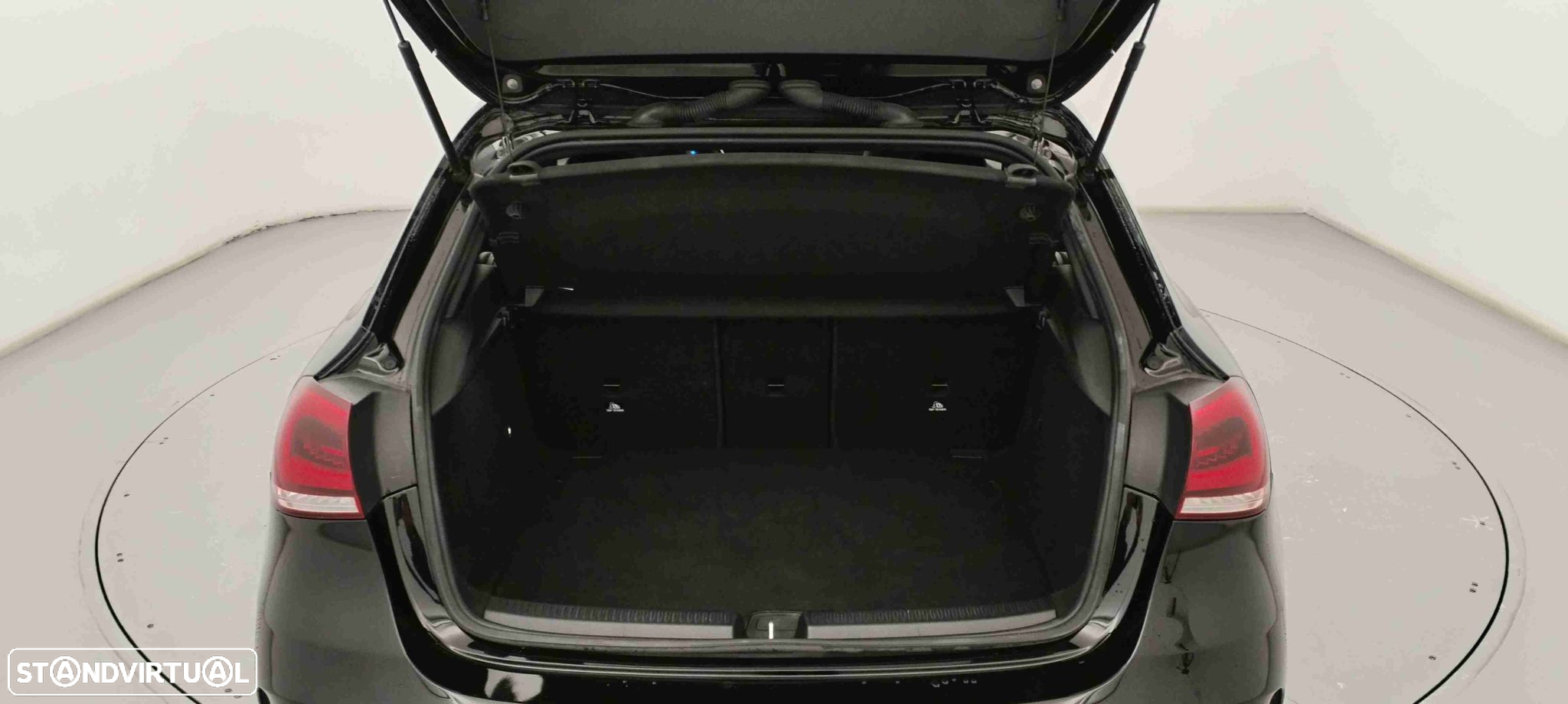 Mercedes-Benz A 180 d AMG Line - 20