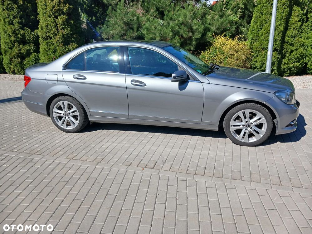 Mercedes-Benz Klasa C 200 7G-TRONIC Avantgarde Edition - 4
