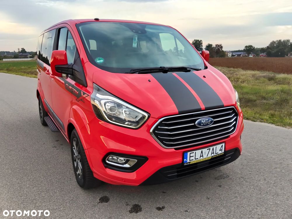 Ford Tourneo Custom - 22