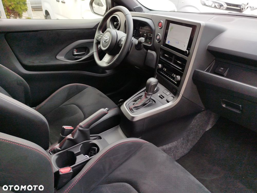 Toyota Yaris - 9