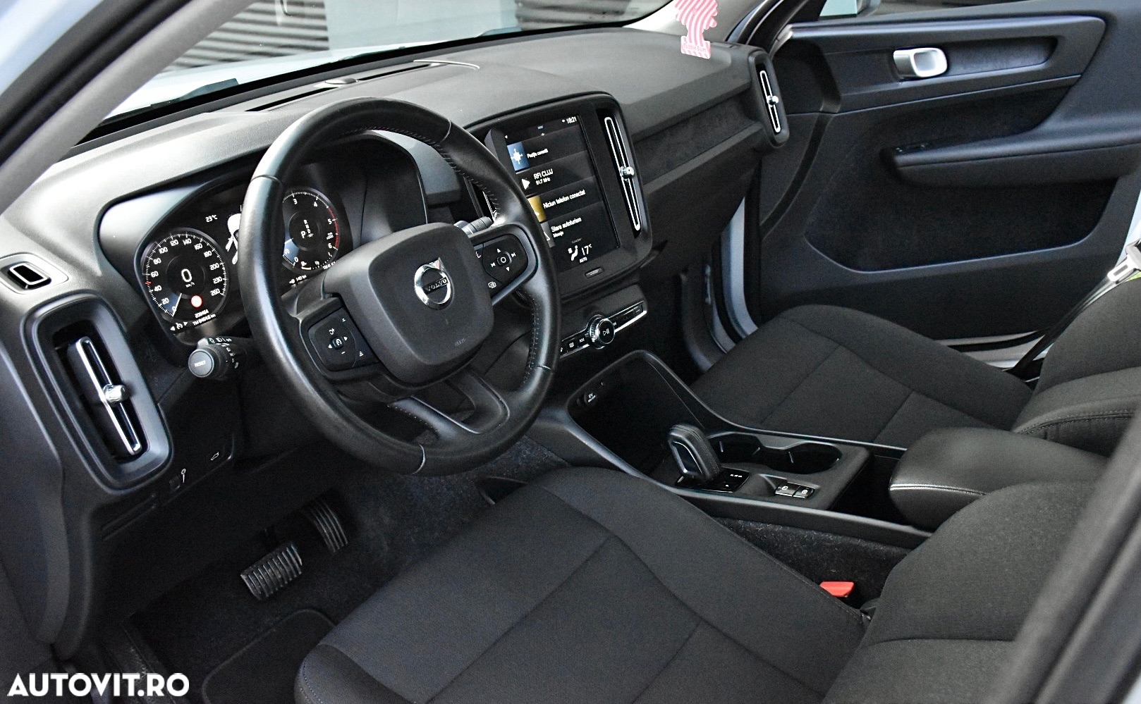 Volvo XC 40 D3 Momentum - 5