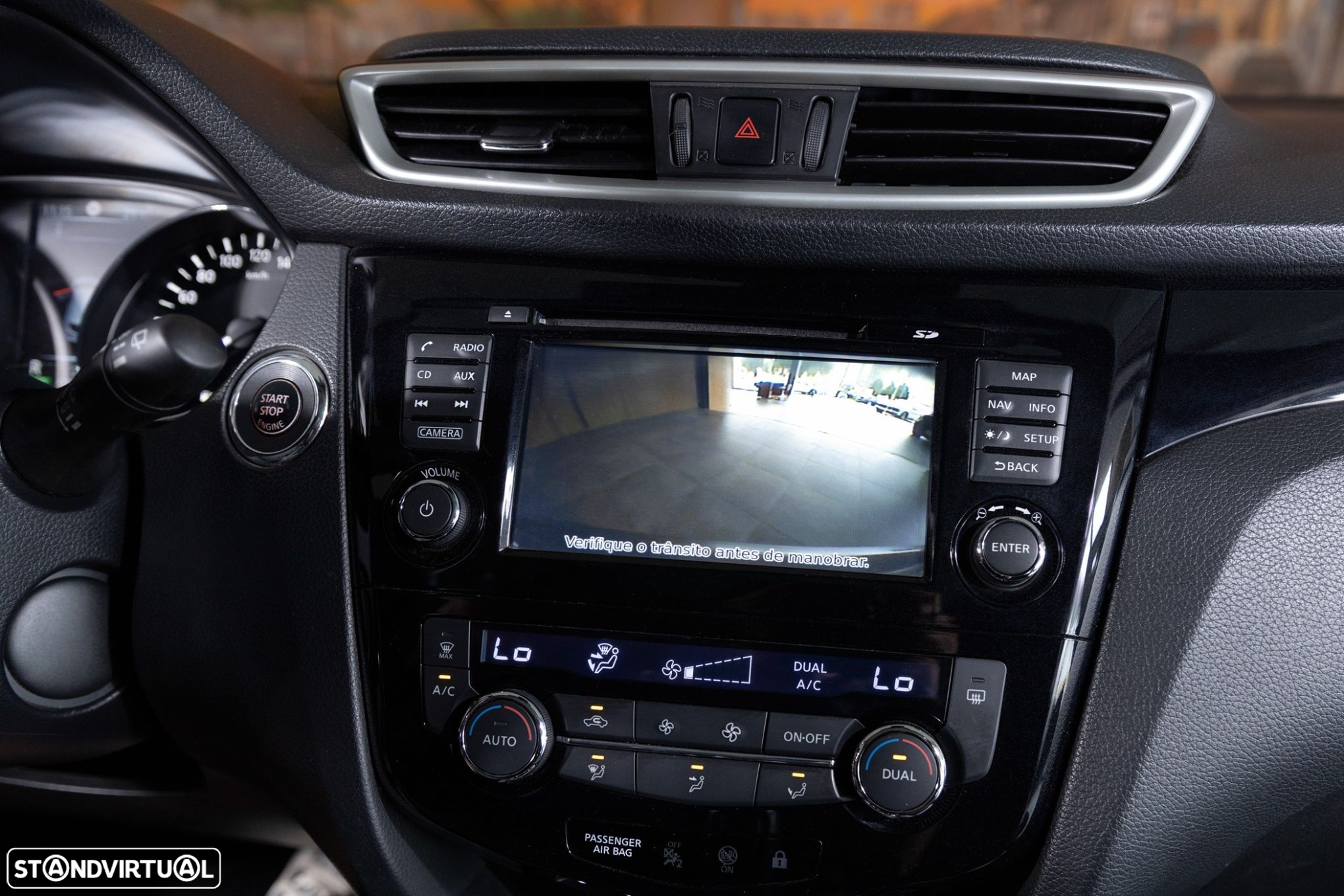 Nissan Qashqai 1.2 DIG-T N-Connecta Xtronic - 14