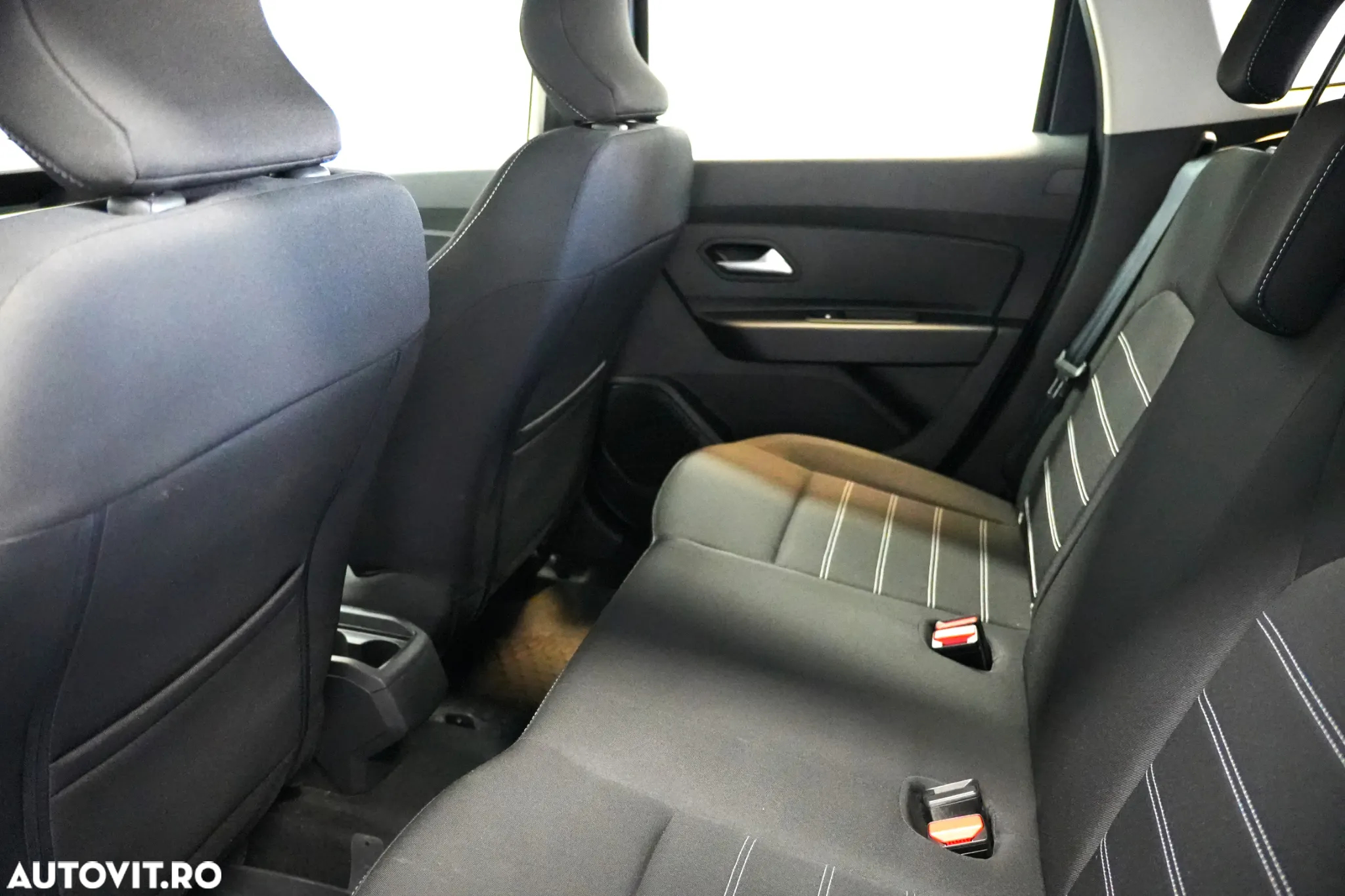 Dacia Duster 1.5 Blue dCi 4WD Comfort - 9
