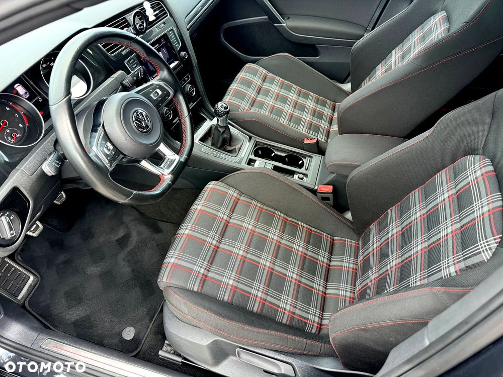 Volkswagen Golf GTI BlueMotion Technology - 8
