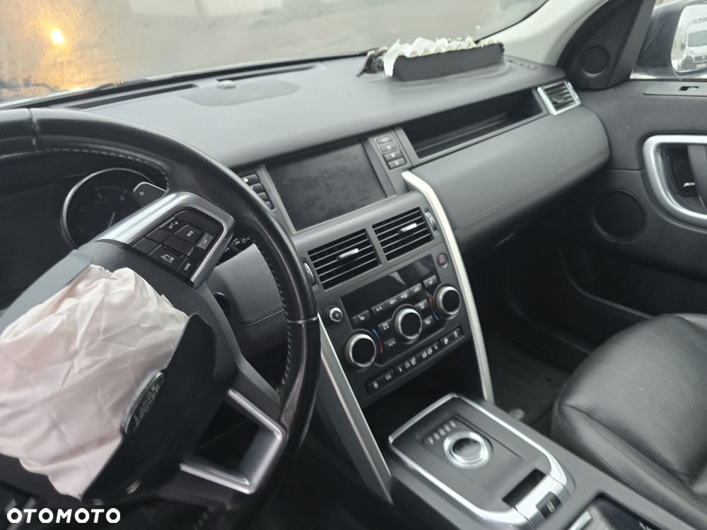 Land Rover Discovery Sport TD4 HSE Luxury - 16