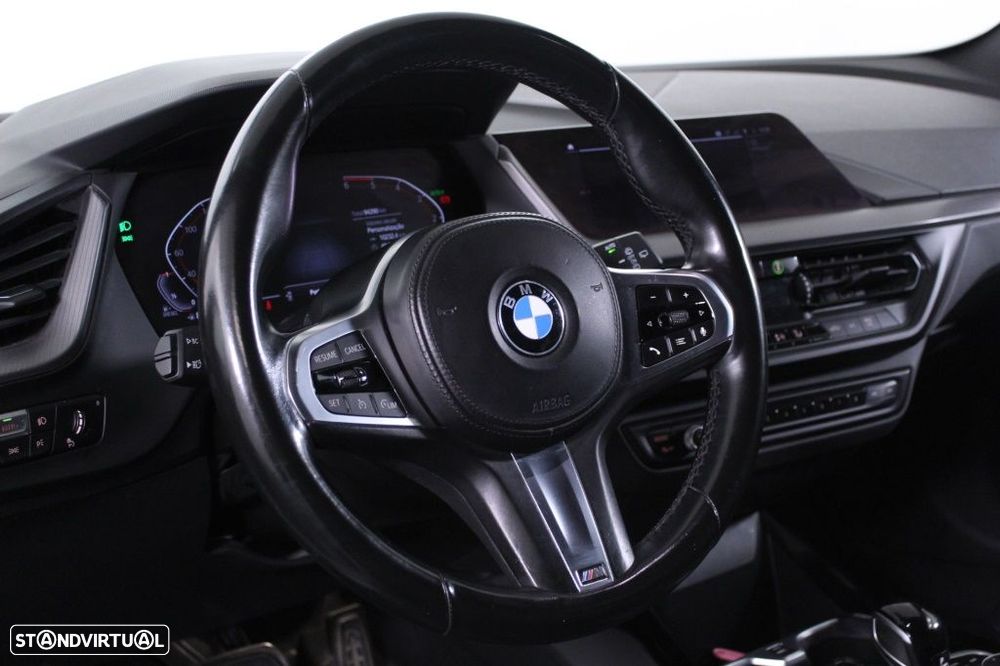BMW 116 d Pack Desportivo M Auto - 21