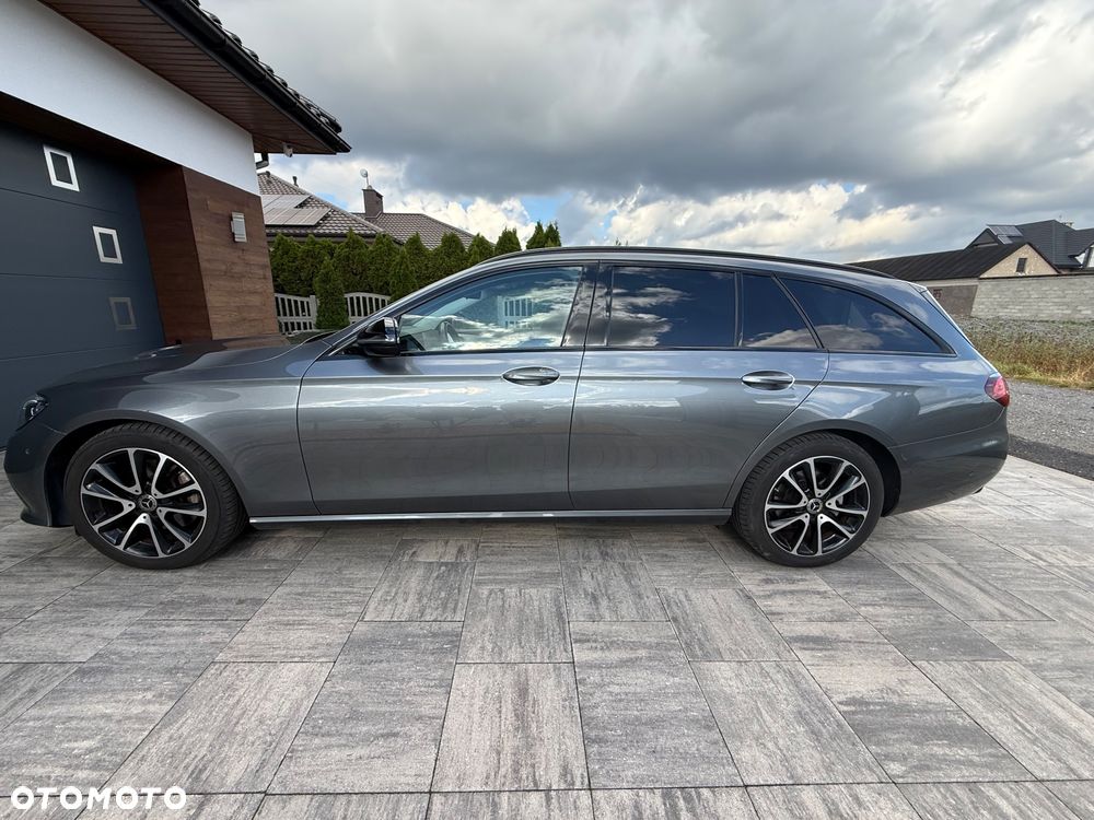 Mercedes-Benz E-Class 2021 photo 4