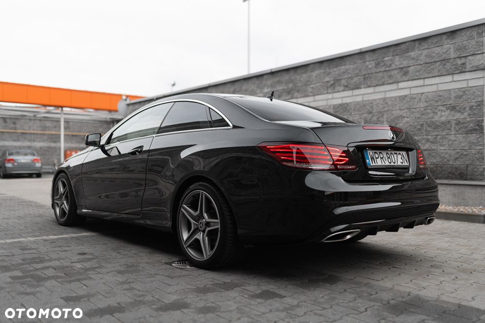 Mercedes-Benz Klasa E - 12