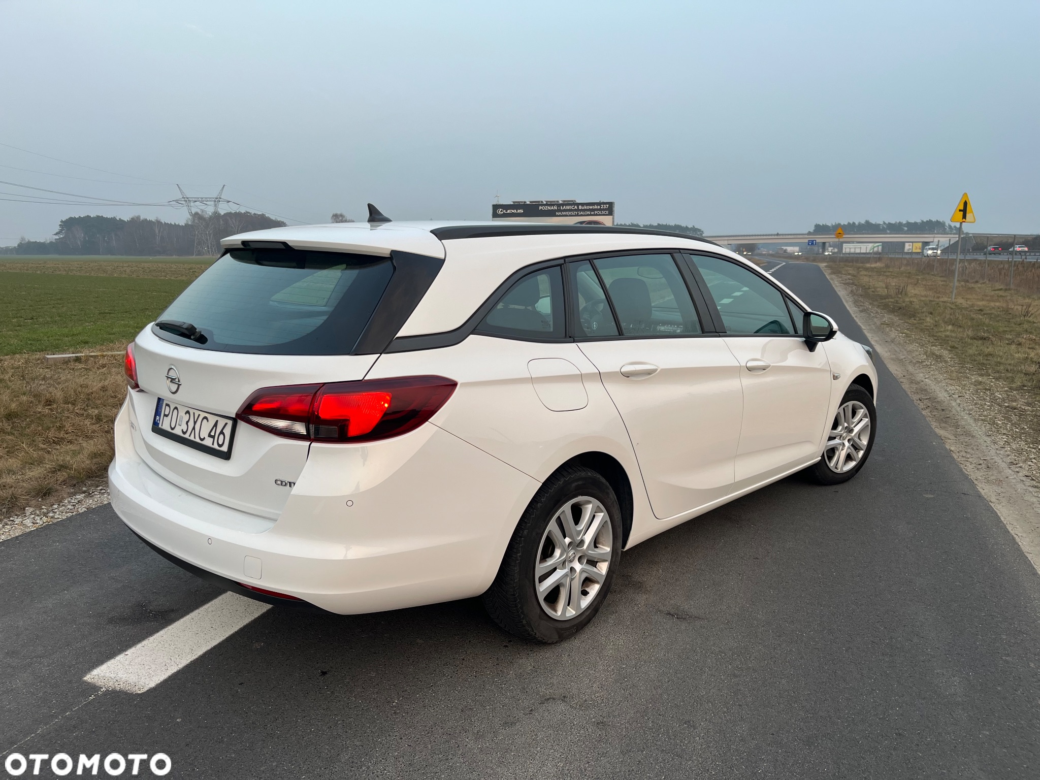 Opel Astra V 1.6 CDTI Dynamic - 4