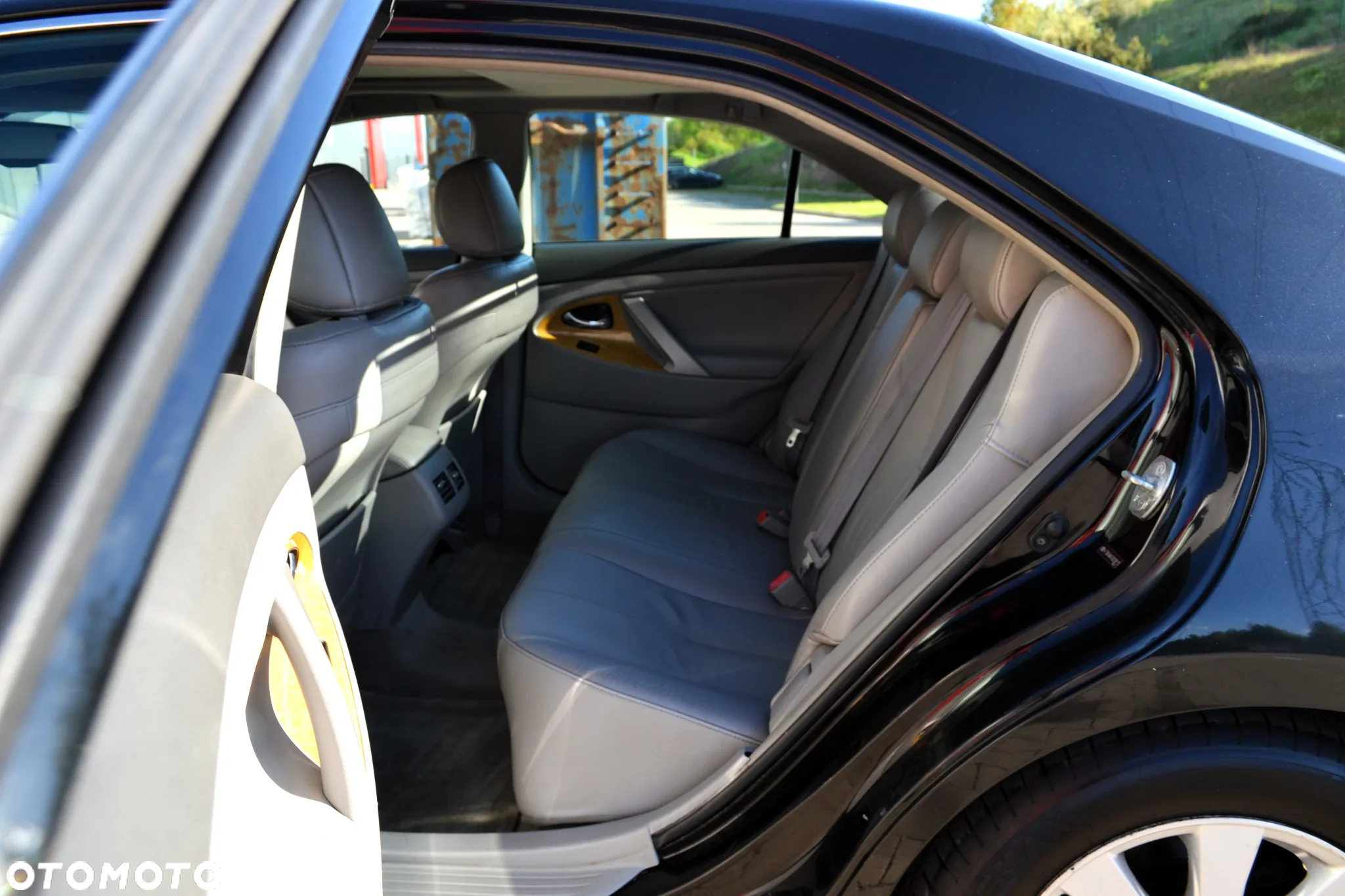 Toyota Camry 3.5 V6 SE - 7