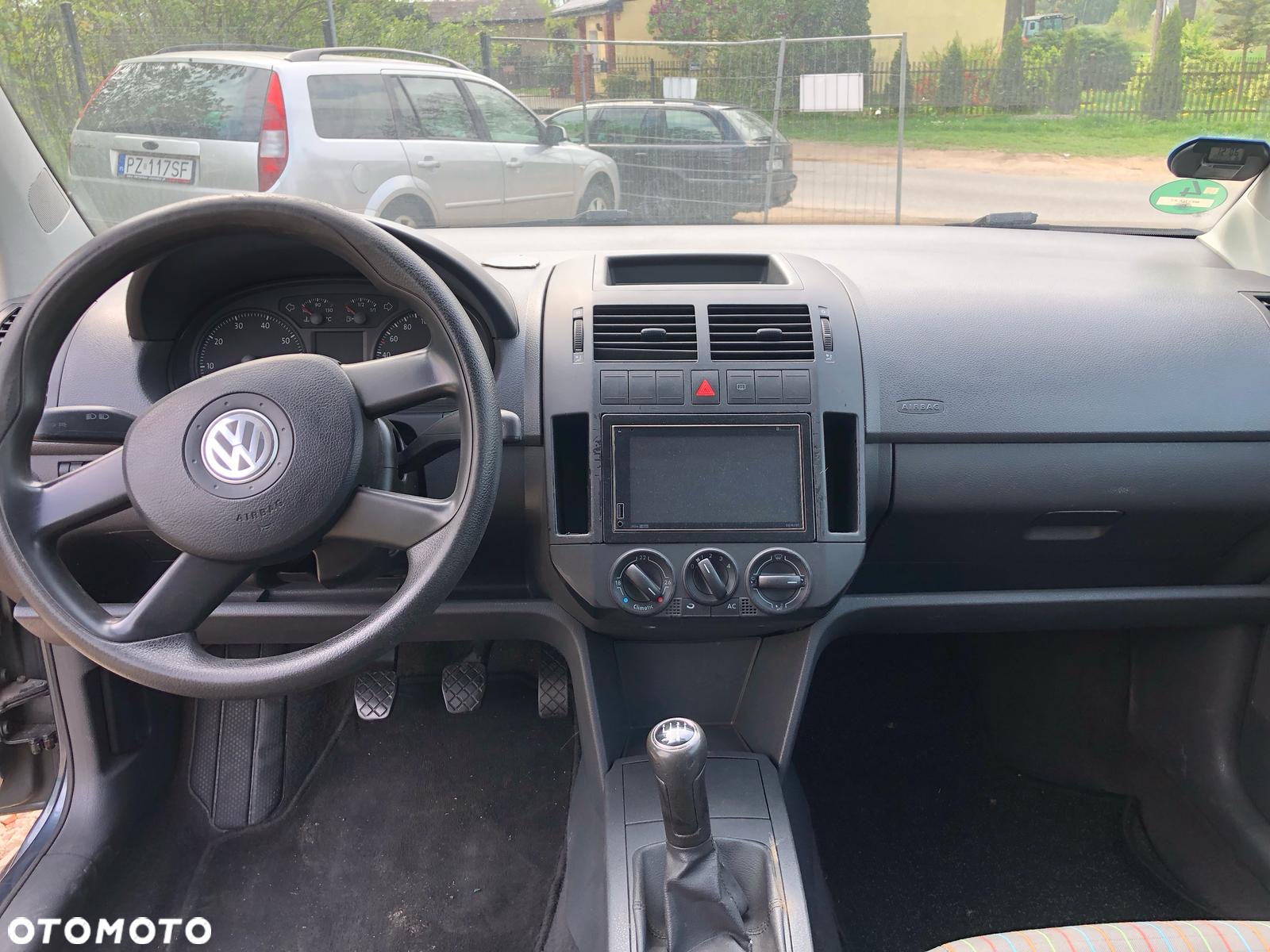 Volkswagen Polo 1.4 16V Sportline - 9