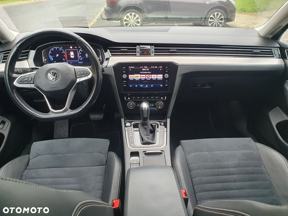 Volkswagen Passat 2.0 TSI Elegance DSG - 20