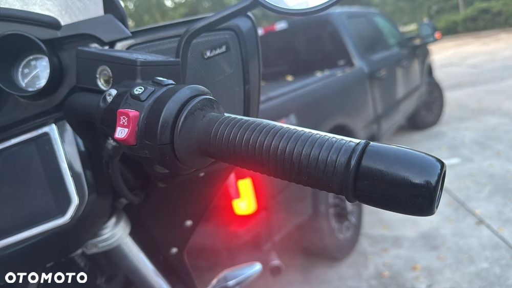 BMW R - 33