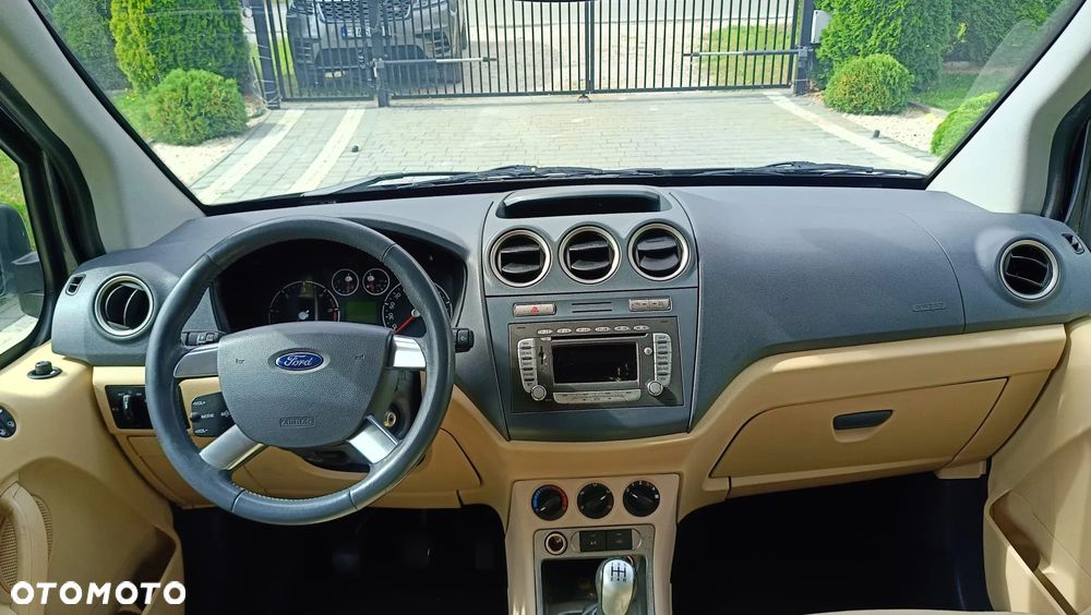 Ford Transit Connect - 7