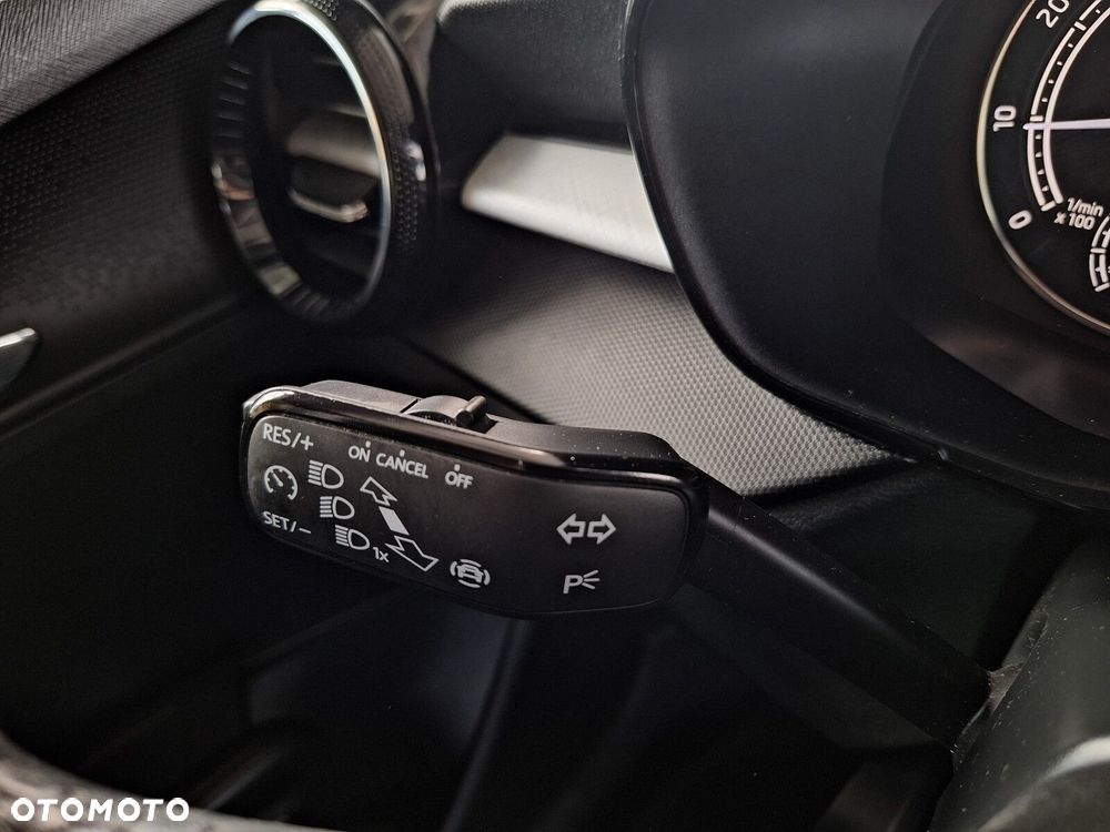 Skoda Fabia 1.0 TSI Ambition - 37