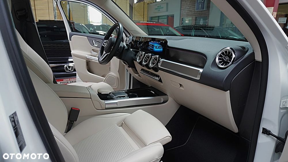 Mercedes-Benz GLB 220 d 8G-DCT - 16