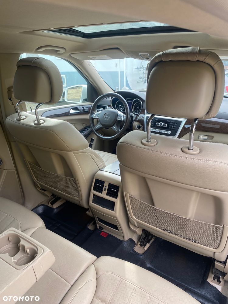 Mercedes-Benz GL 350 BlueTec 4-Matic - 13