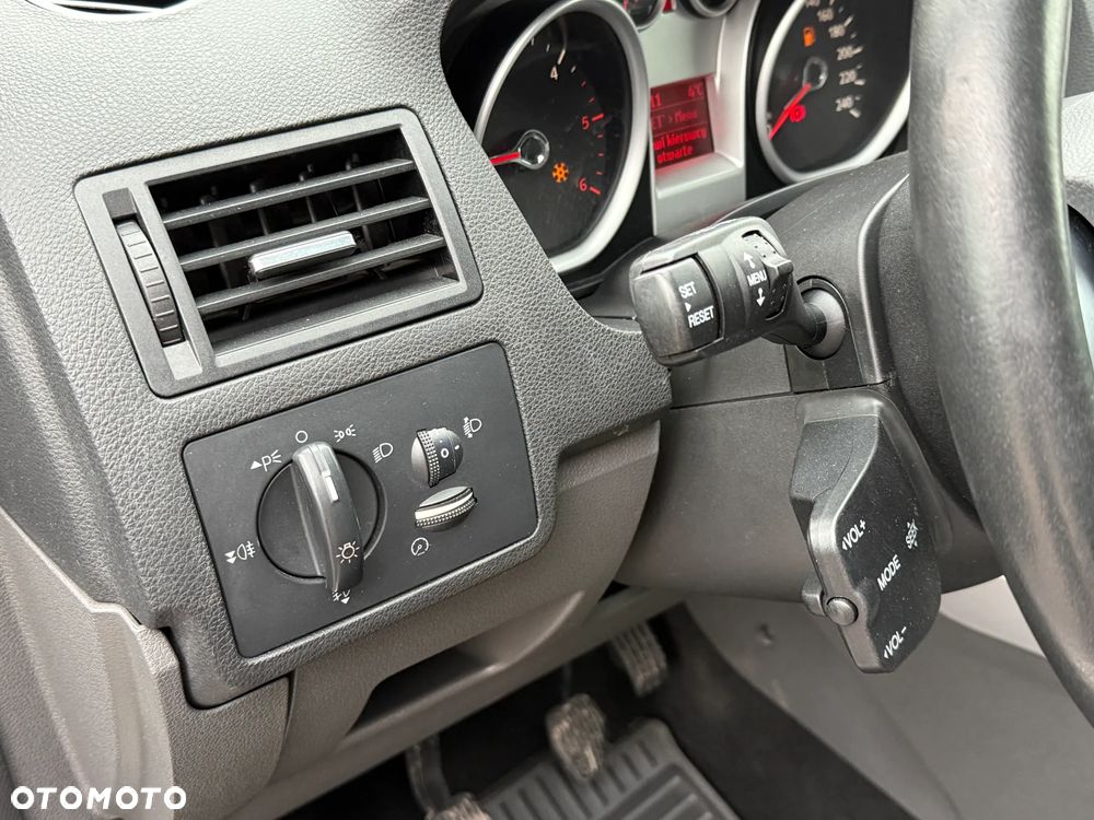 Ford Kuga 2.0 TDCi 4x4 Trend - 14