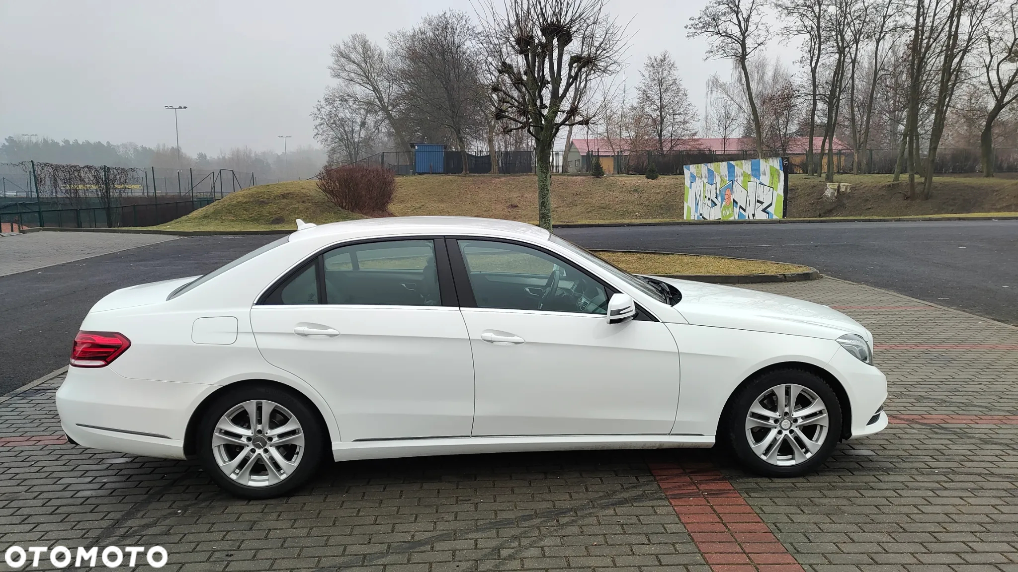 Mercedes-Benz Klasa E 220 BlueTEC 7G-TRONIC Avantgarde - 4