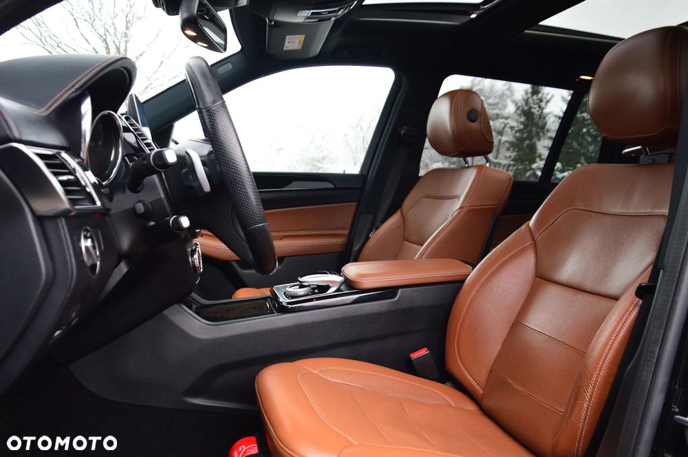 Mercedes-Benz GLS 350 d 4-Matic - 16