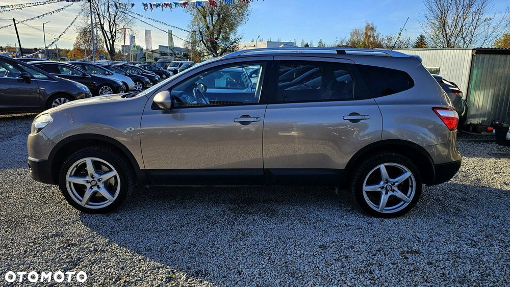 Nissan Qashqai+2 - 12