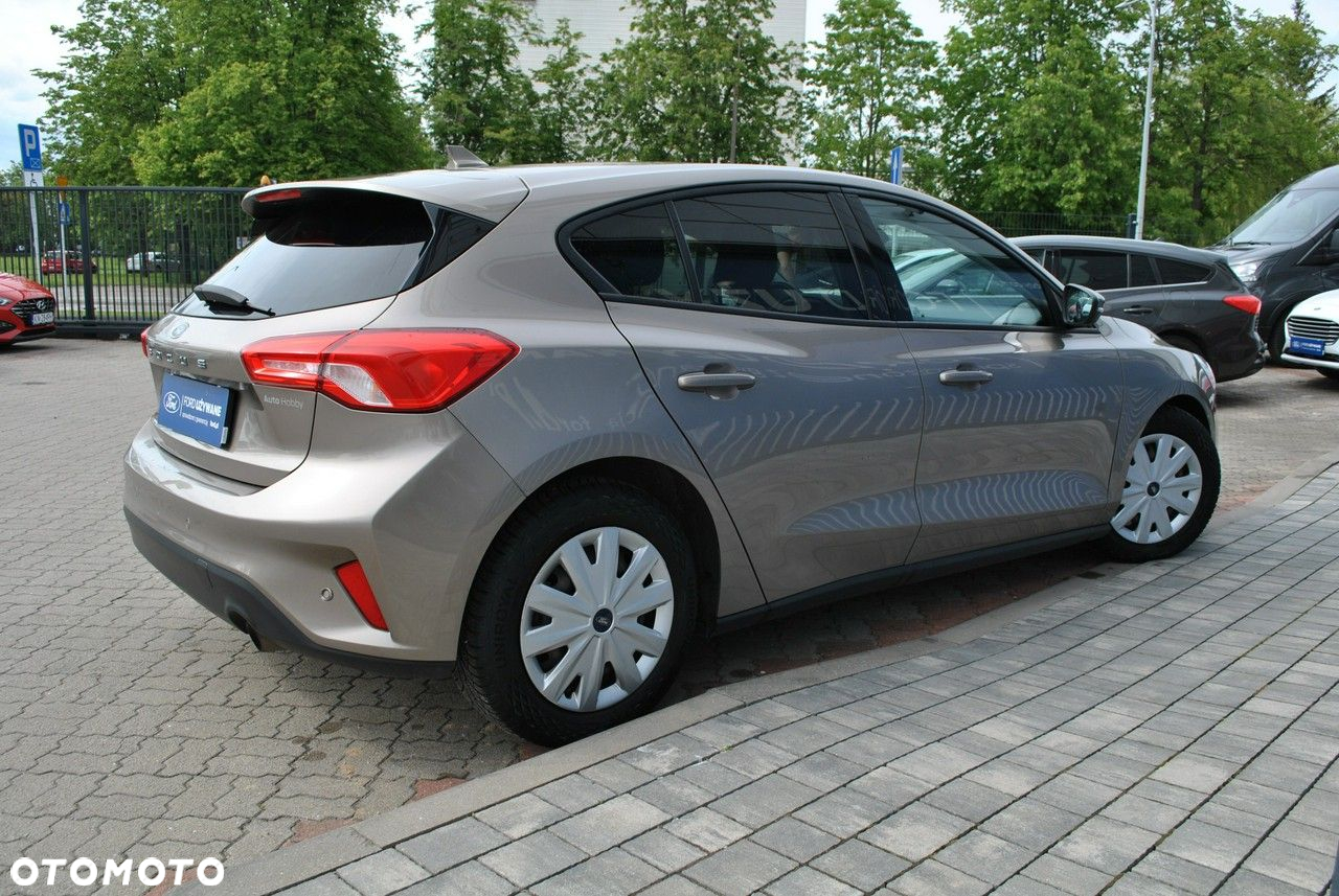 Ford Focus 1.0 EcoBoost Trend - 9
