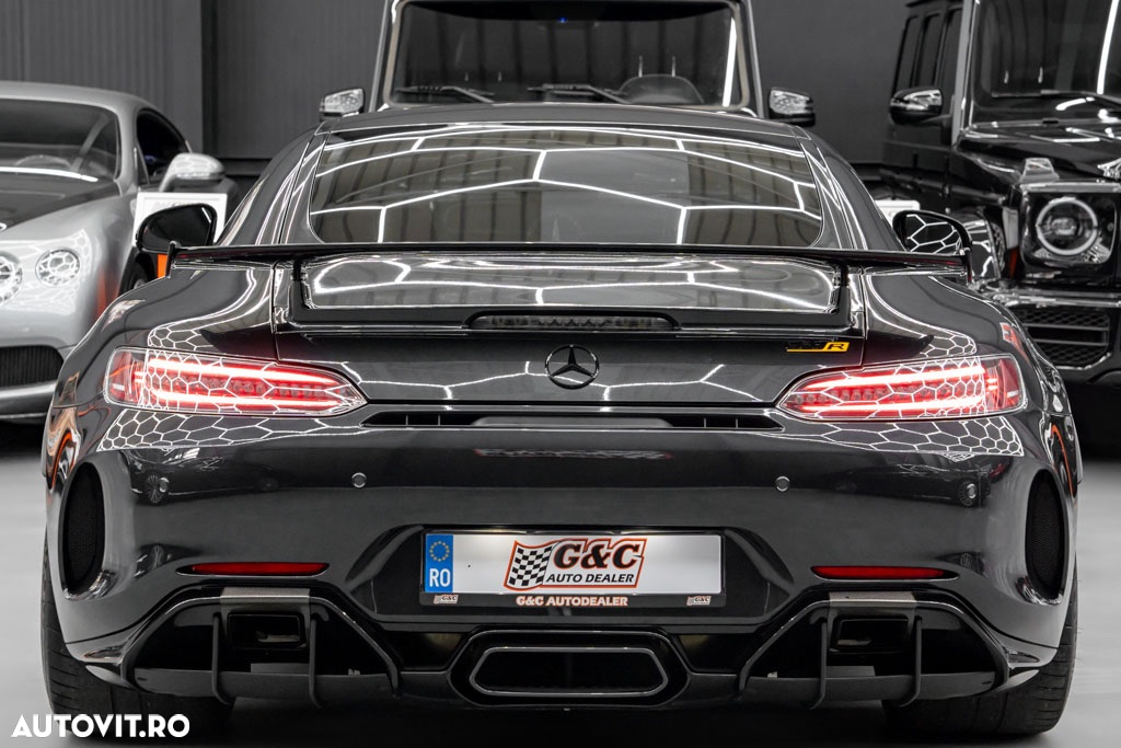 Mercedes-Benz AMG GT R - 25
