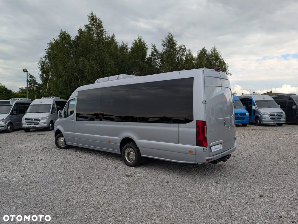Mercedes-Benz Sprinter 519 - 8