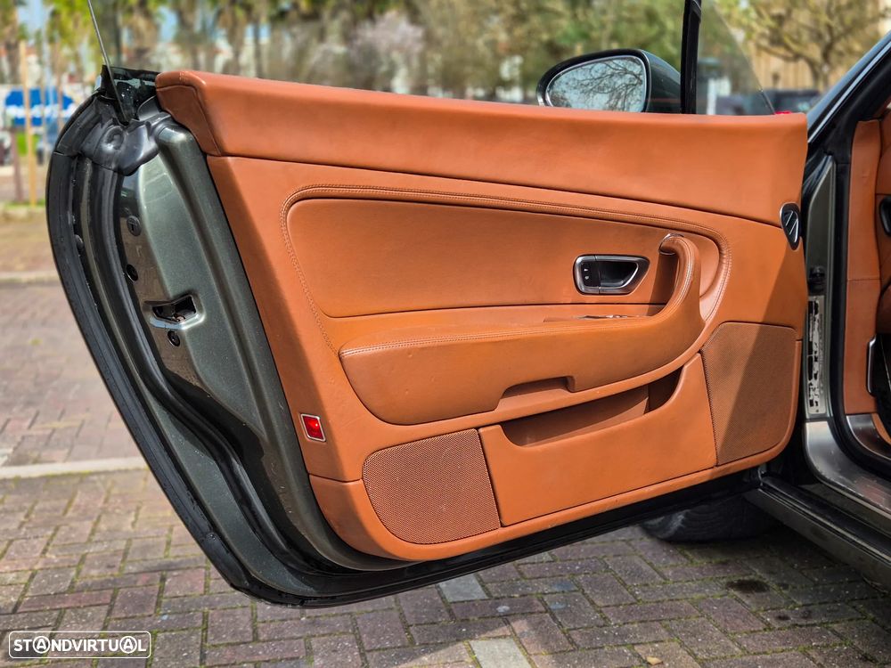 Bentley Continental GT - 15