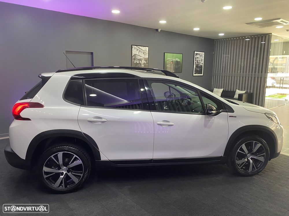 Peugeot 2008 1.5 BlueHDi GT Line - 32