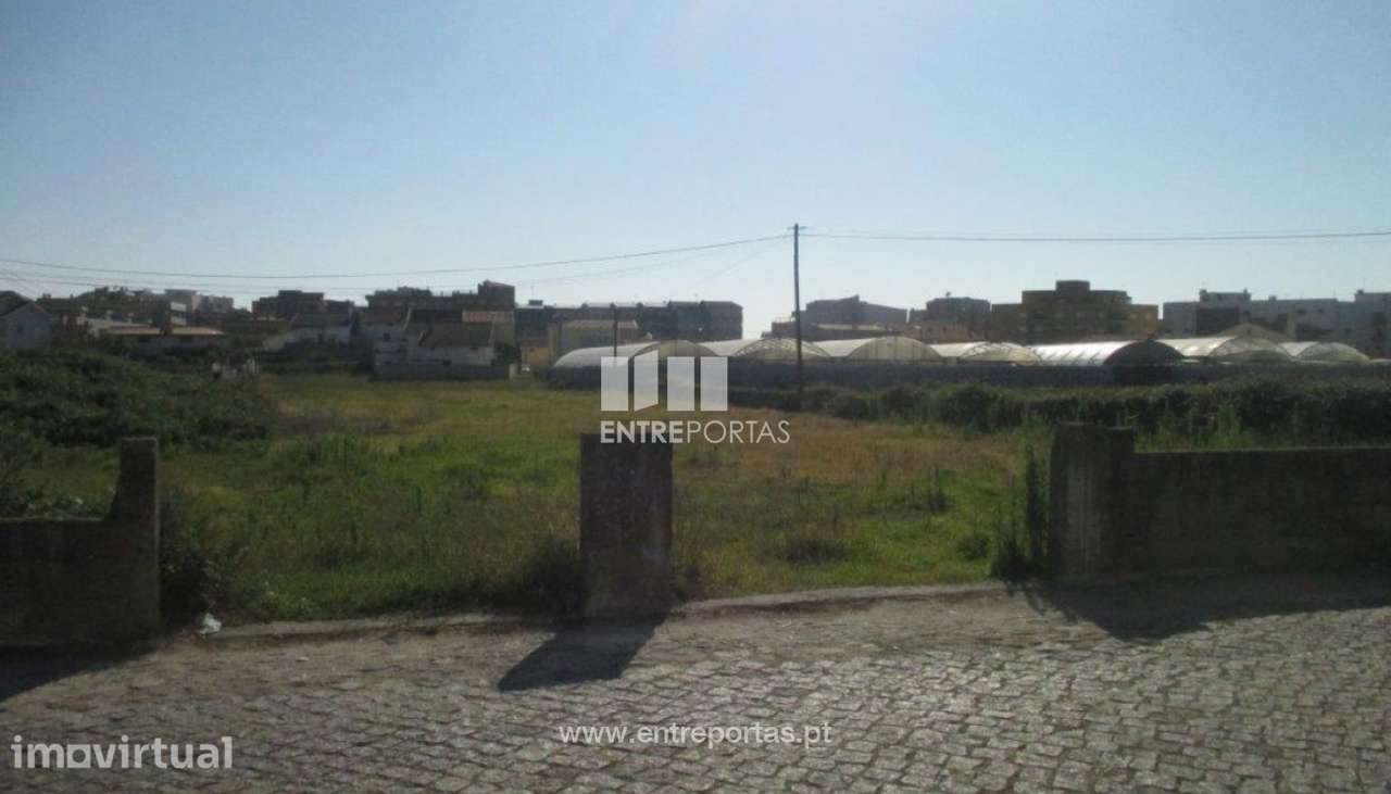 Venda de Terreno para construção com 2120m2 Aver-o-Mar Póvoa de Var - Grande imagem: 3/4