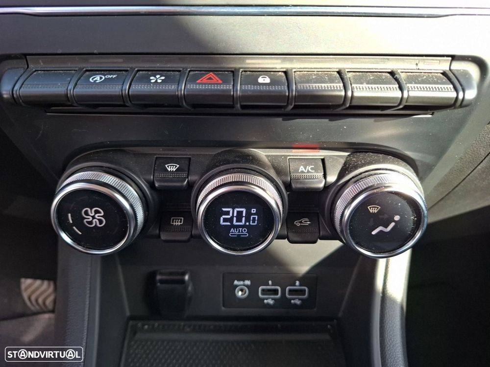 Renault Captur 1.0 TCe Techno Bi-Fuel - 21