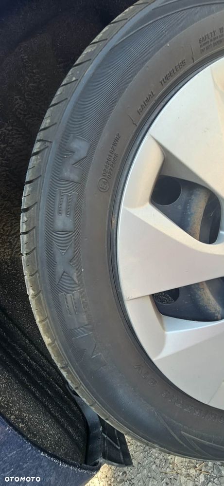 Toyota Auris 1.6 Premium Comfort - 8