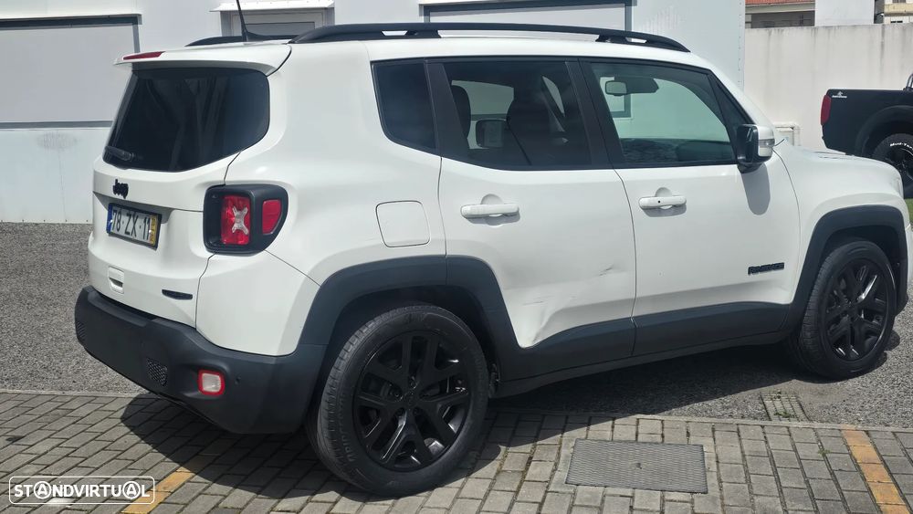 Jeep Renegade 1.3 T Night Eagle DCT - 3