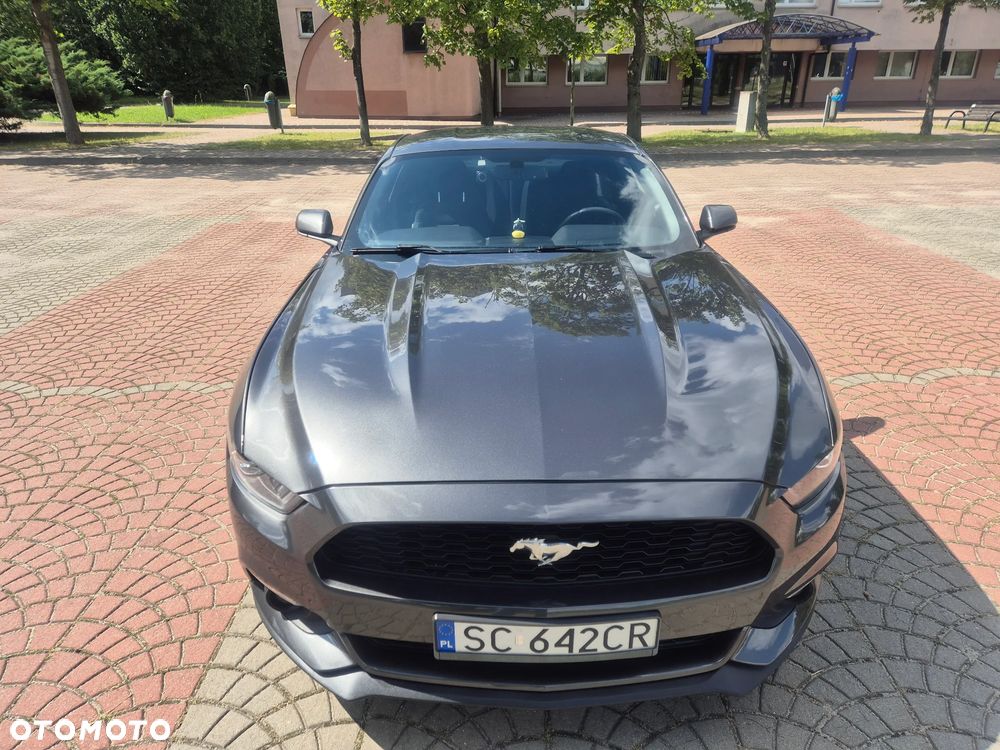 Ford Mustang 3.7 V6 - 8
