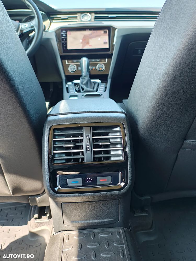 Volkswagen Passat 2.0 TDI DSG Highline - 10