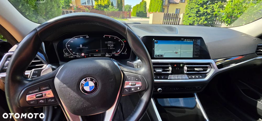 BMW Seria 3 320d Sport Line Shadow sport - 9