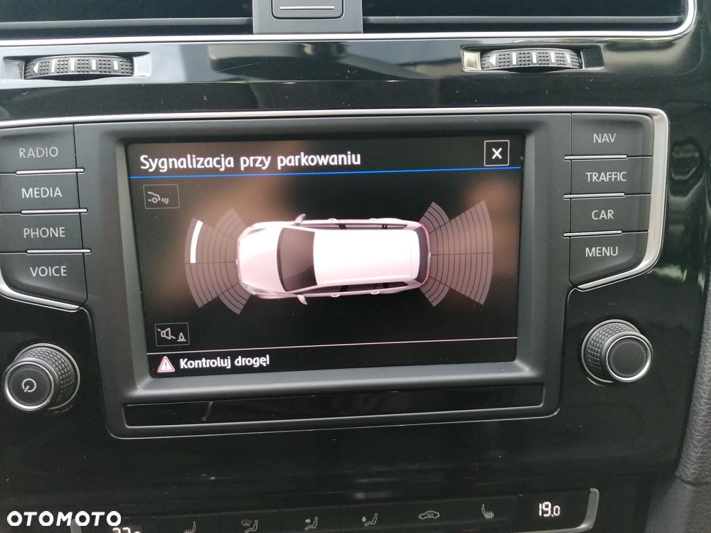 Volkswagen Golf 1.4 TSI BMT Highline - 32