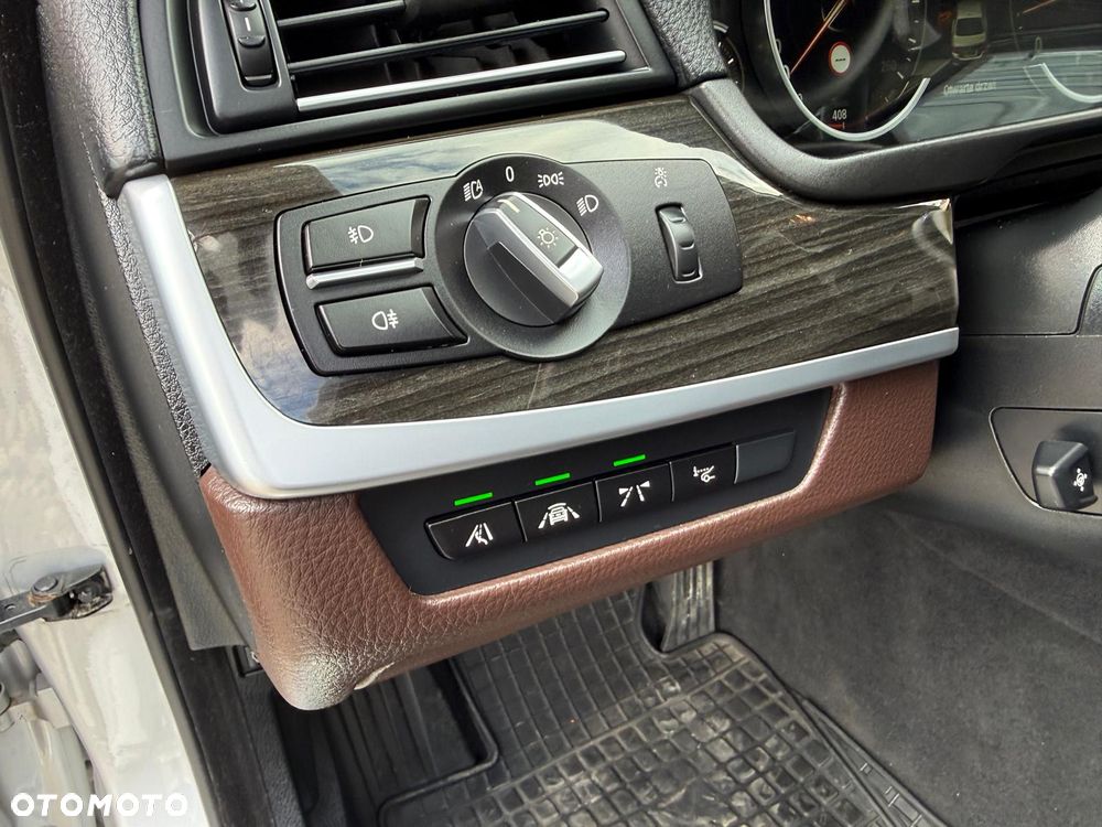 BMW Seria 5 535d xDrive Sport-Aut Luxury Line - 20