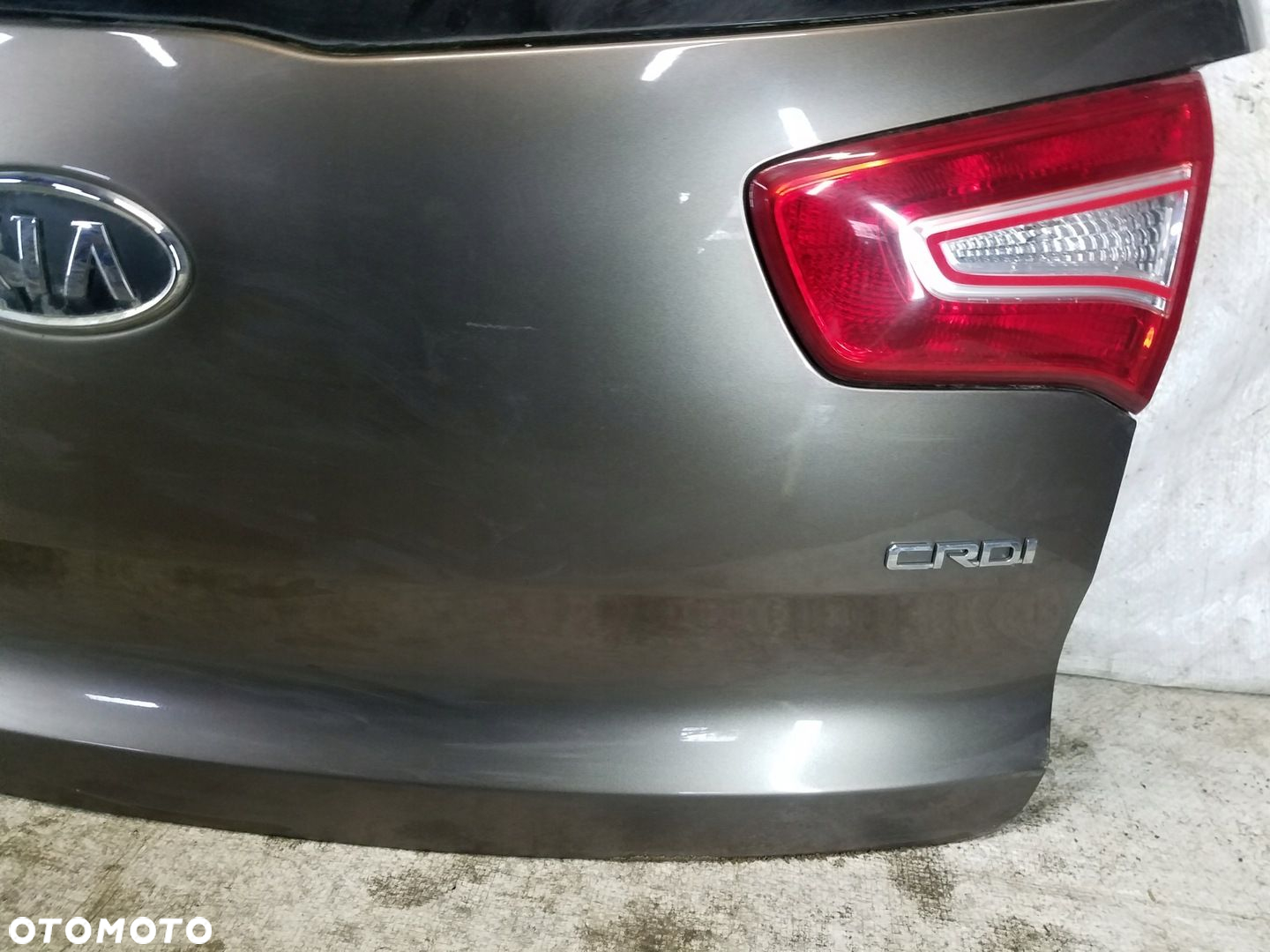 KLAPA BAGAŻNIKA TYŁ KIA SPORTAGE III KOD D5 - 12