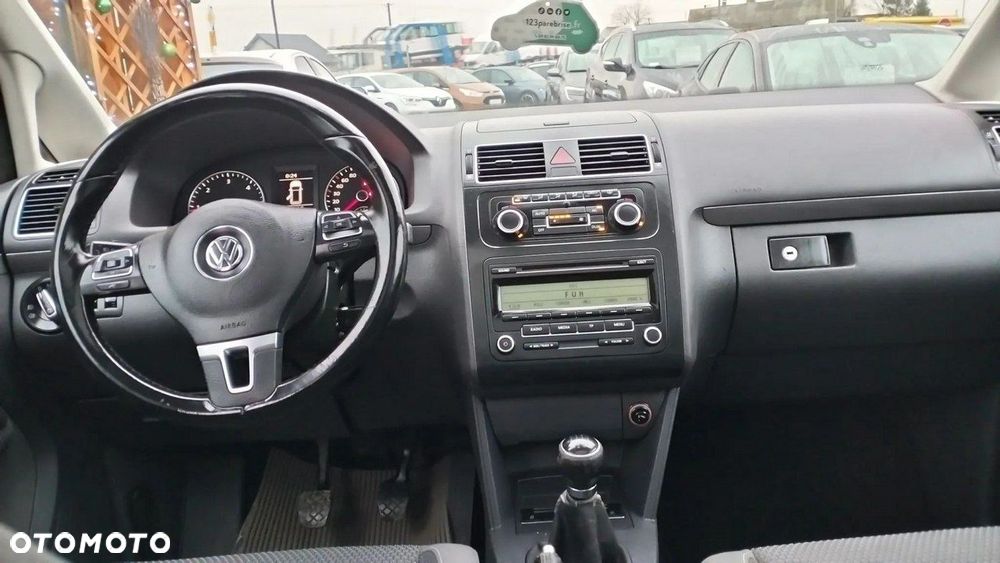 Volkswagen Touran 1.6 TDI DPF BlueMotion Technology STYLE - 16