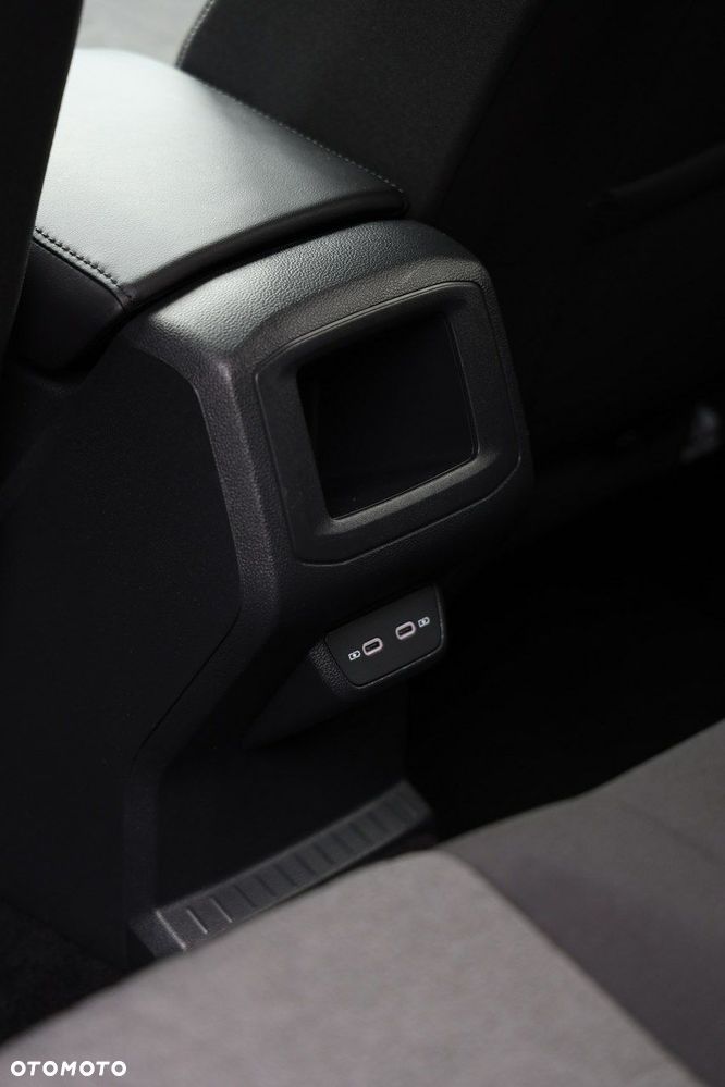 Volkswagen T-Cross - 28