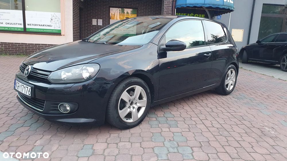 Volkswagen Golf - 1
