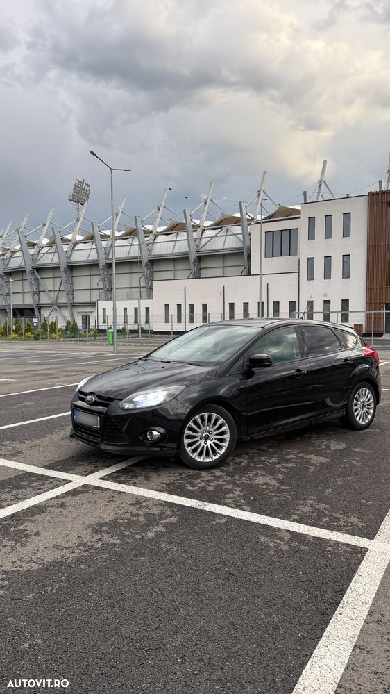 Ford Focus 1.6 Ti-VCT Powershift Titanium - 2