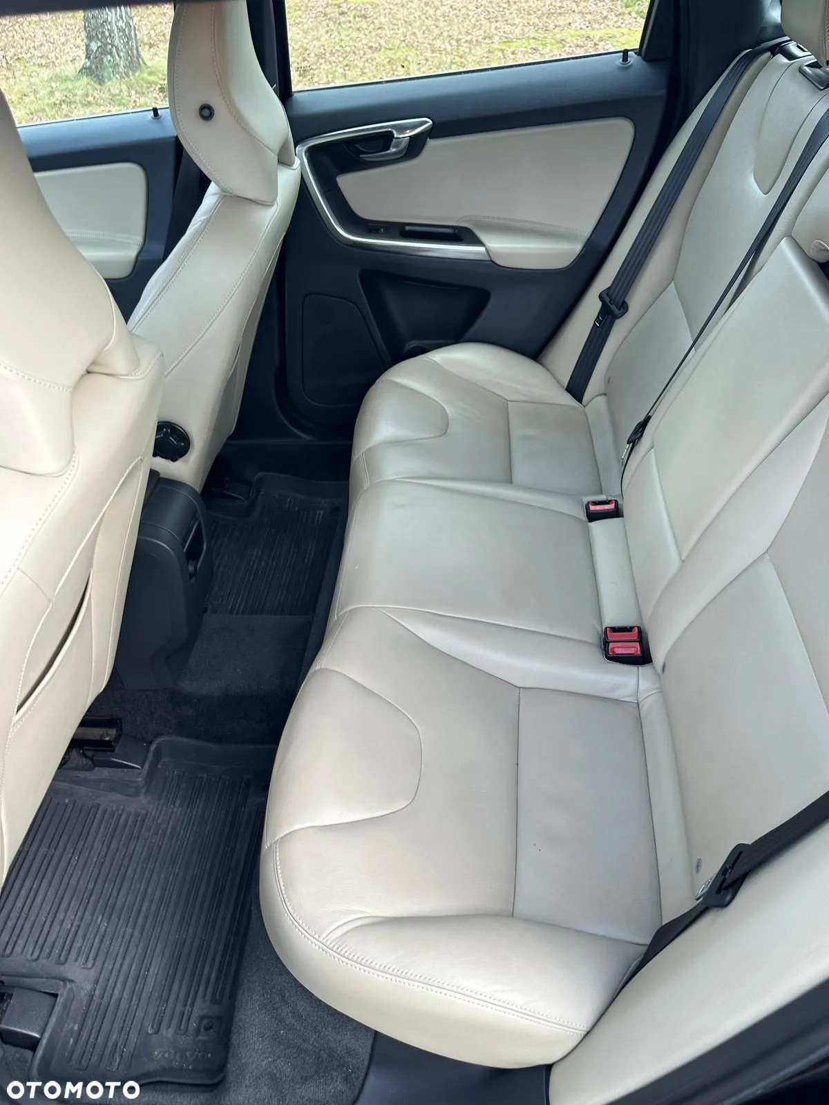 Volvo XC 60 D5 AWD Summum - 11