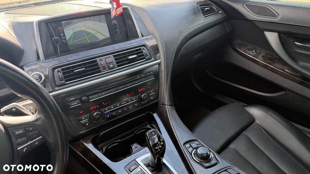BMW Seria 6 650i - 7