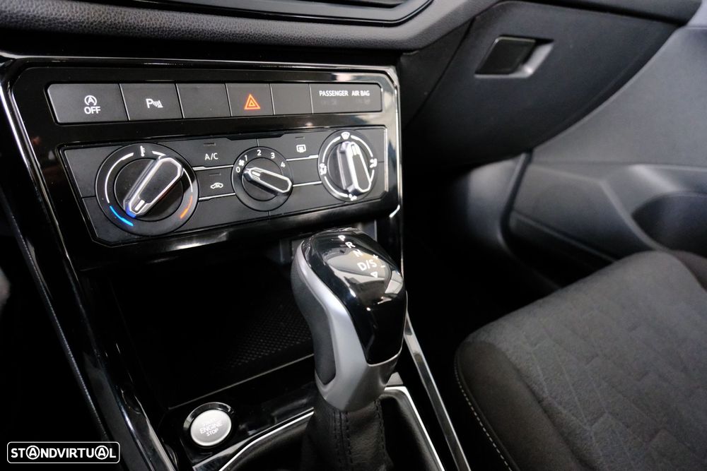 VW T-Cross 1.0 TSI Urban DSG - 26