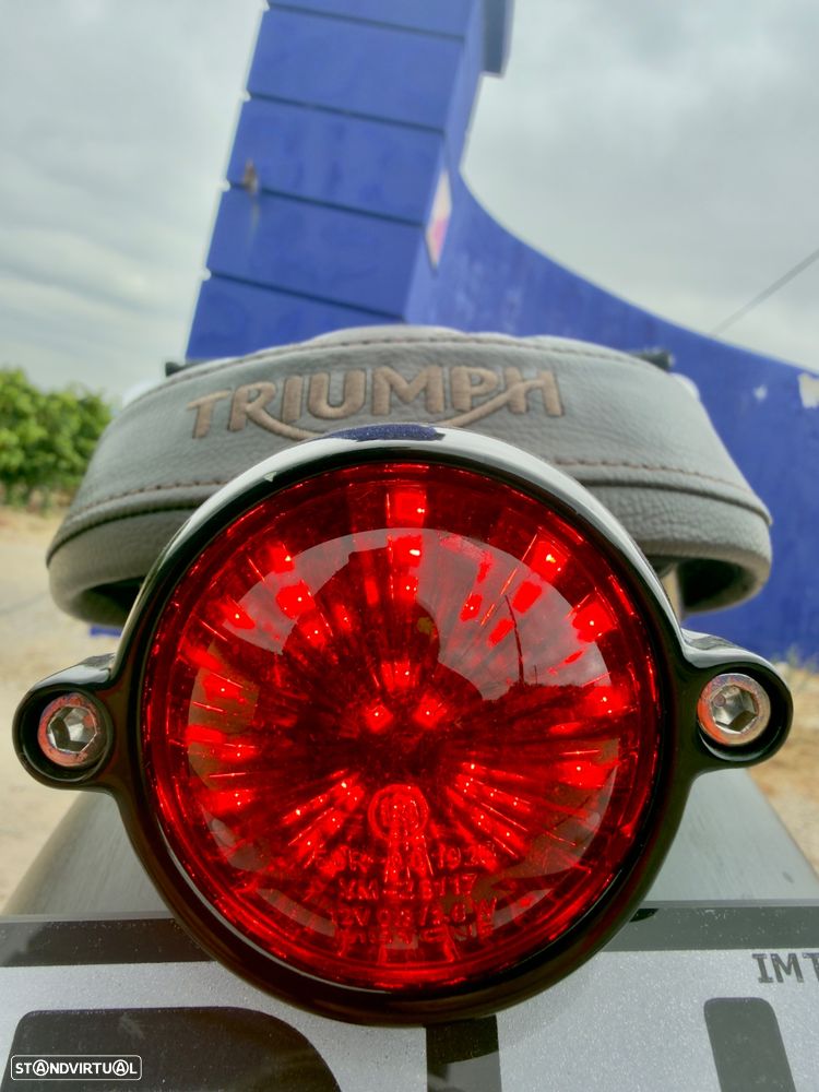 Triumph Bonneville T120 Black - 6