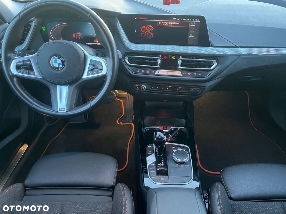BMW Seria 1 118i Sport Line Shadow - 20