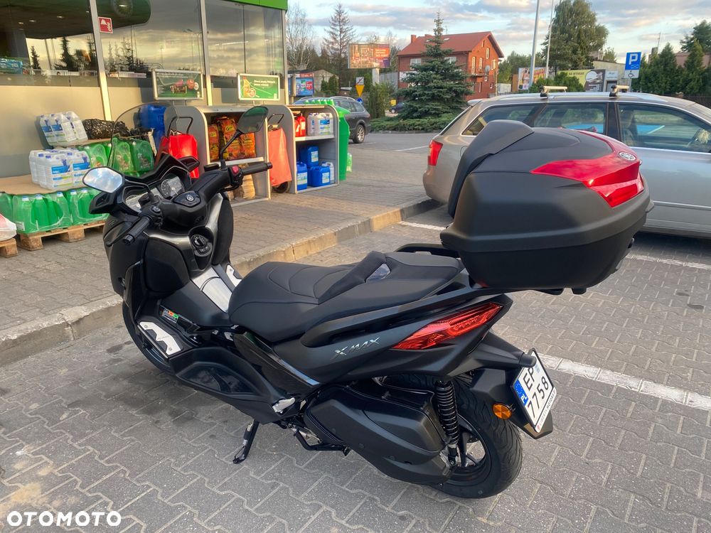 Yamaha X-max - 10